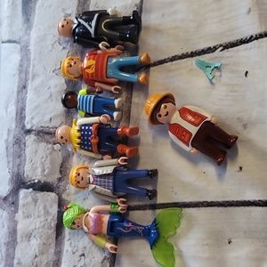 Play Mobil figures